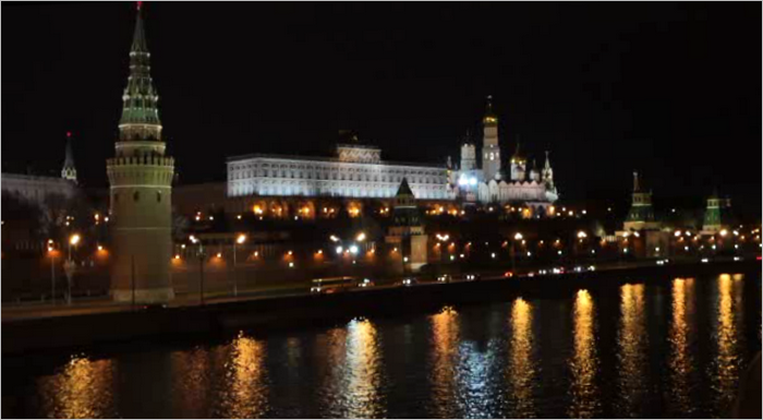 Кремљ. Ноћни видео Сони Цибер-схот ДСЦ-РКС100 М3: Добра боја, али неизвесност када се фокусирате